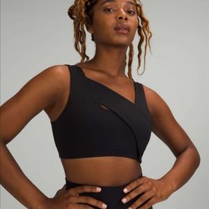 Lululemon Nulu Cross front black yoga bra size 4
